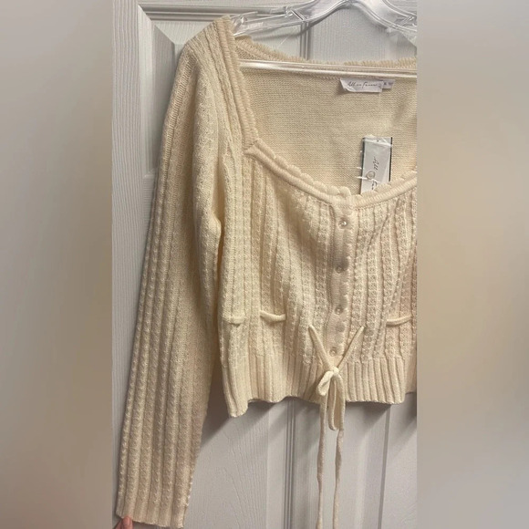 NWT Nordstrom “All In Favor” Cream Knit Cropped Sweater Size XL - Picture 2 of 6